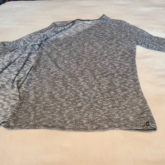 Volcom Cardigan - Picture 4 of 11